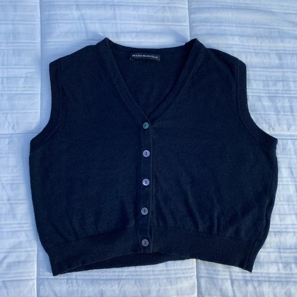 Brandy Melville Tops - brandy melville vest